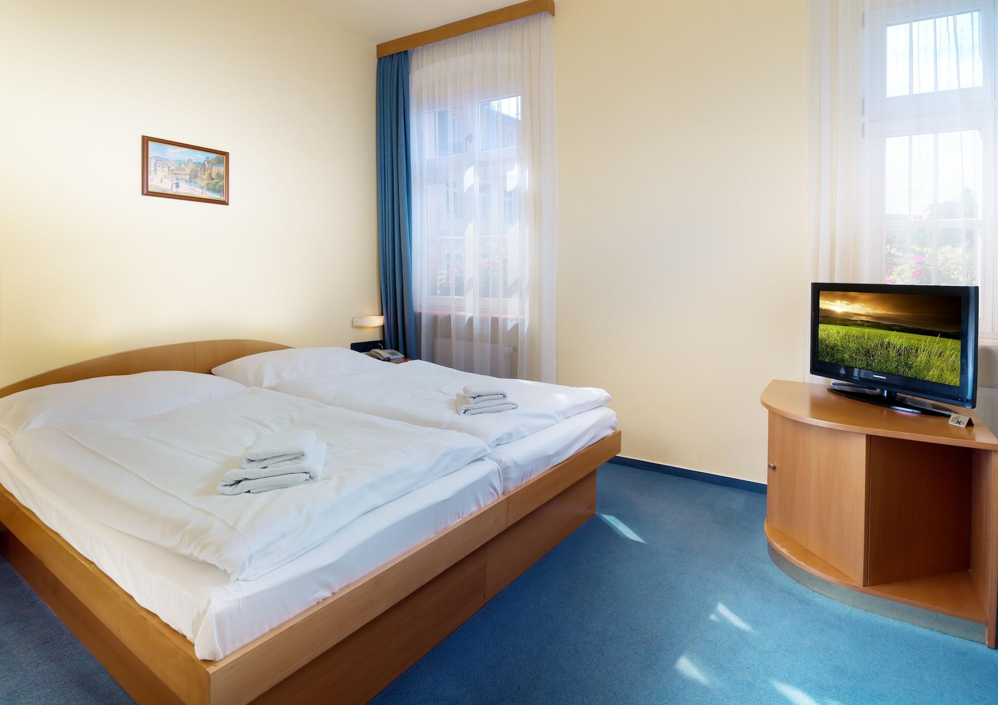 Hotel Ruze Karlovy Vary Exterior photo